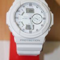 G shock สีขาวหน้าปัดสีขาว