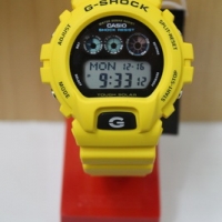 G shock สีเหลืองหน้าปัดดำ